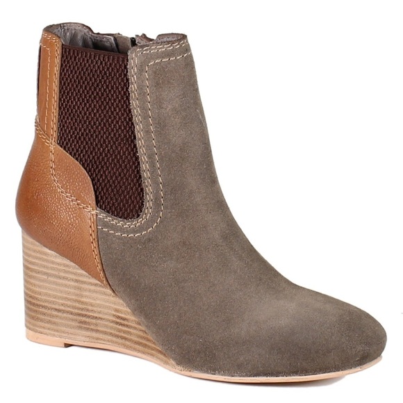 NWOB DIBA True Drum Roll Wedge Booties - Picture 1 of 16